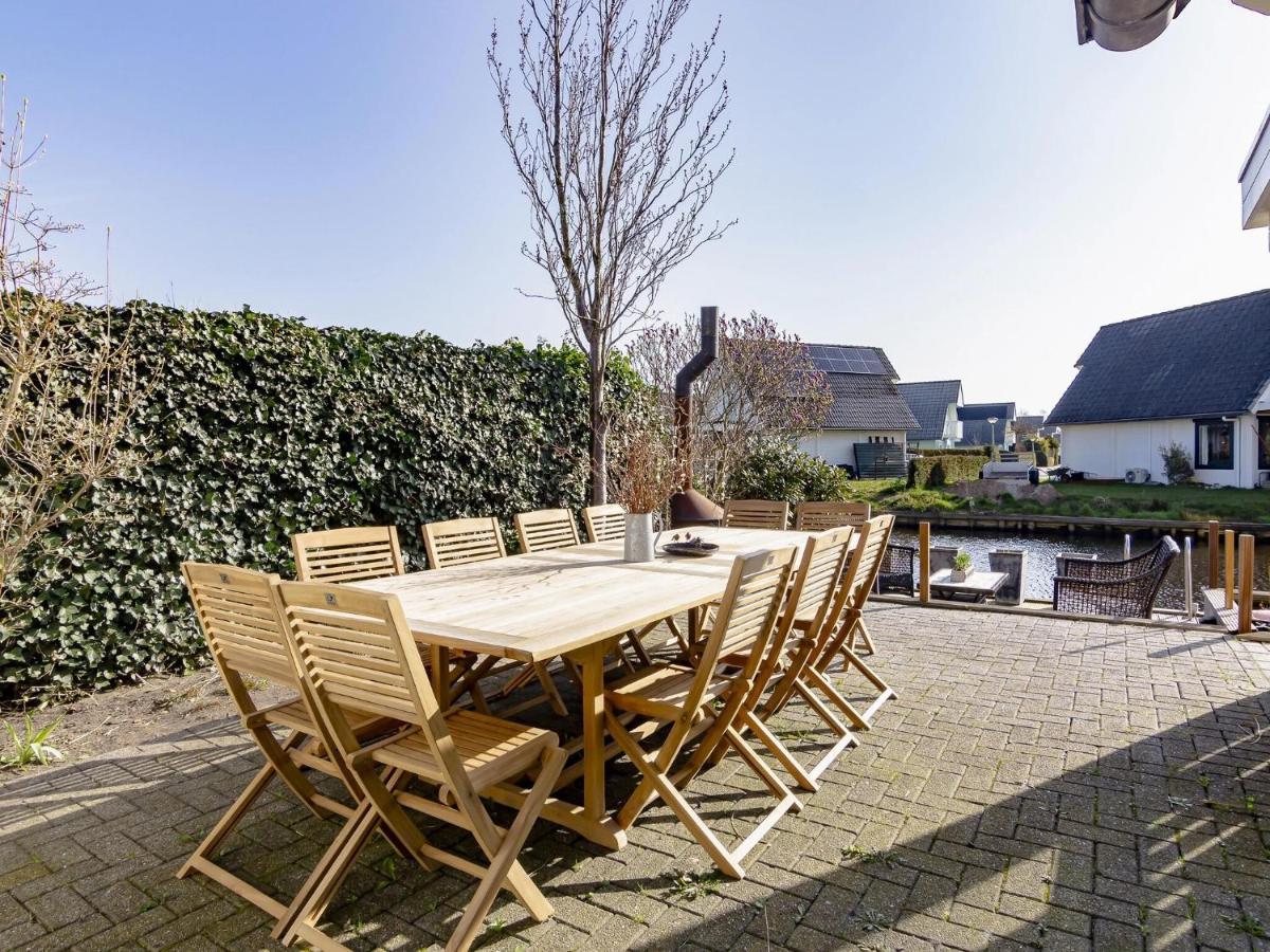 Beautiful Holiday Home With Private Terrace Kropswolde Bagian luar foto