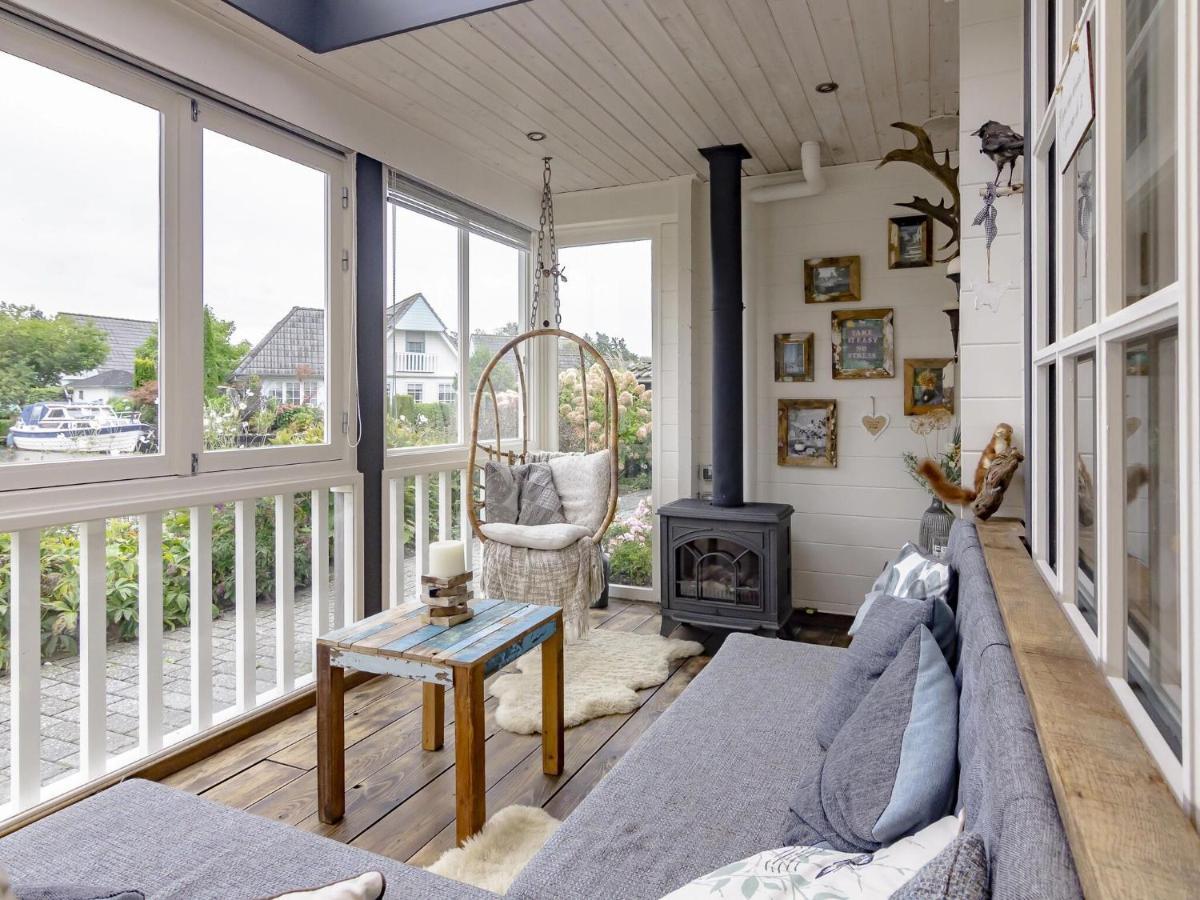Beautiful Holiday Home With Private Terrace Kropswolde Bagian luar foto
